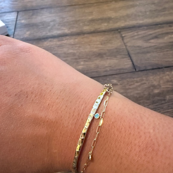 Elegant Gold Jewelry Set - Picture 7 of 7